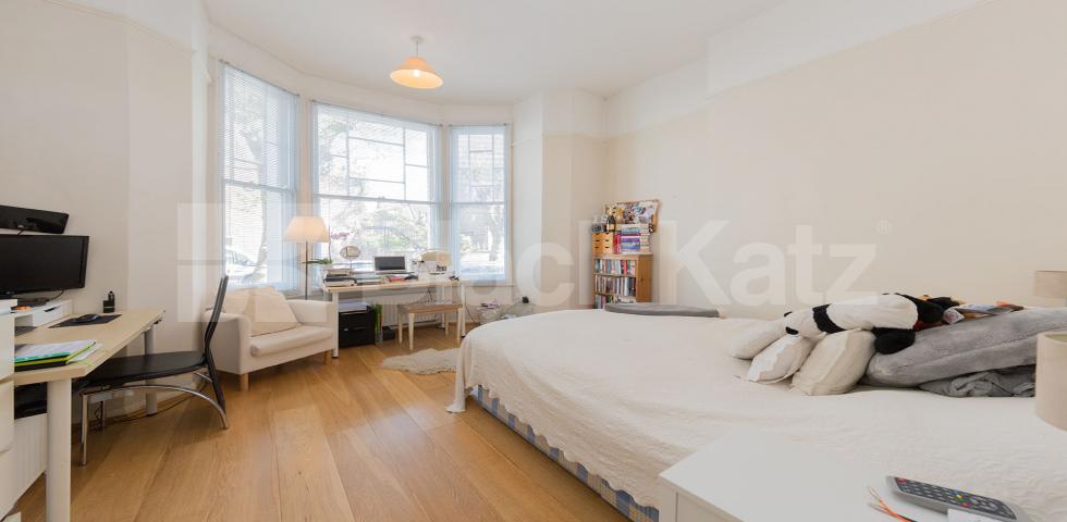 Private Garden  Milton Road, Acton Central